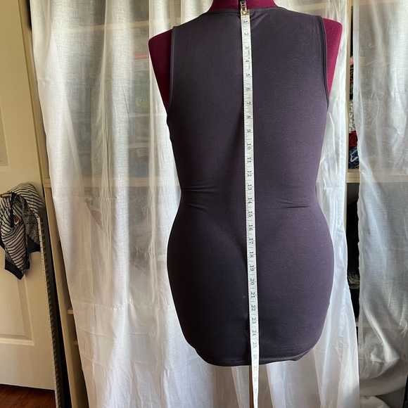 Ann Taylor sleeveless jersey blouse/ crossover tank with buttons.  Size medium. - Picture 4 of 7